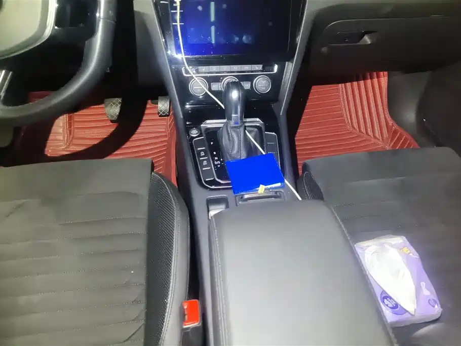 Volkswagen Magotan 2018 330TSI DSG Premium фото 16