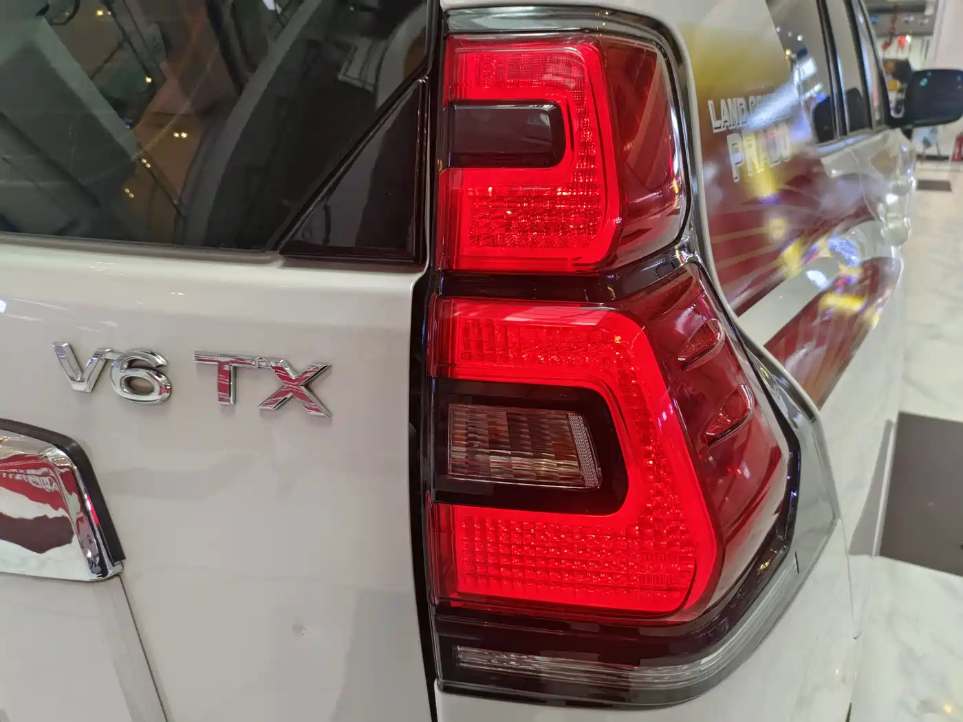 Toyota Prado 2019 3.5L Automatic TX-L Zunxiang Edition фото 17