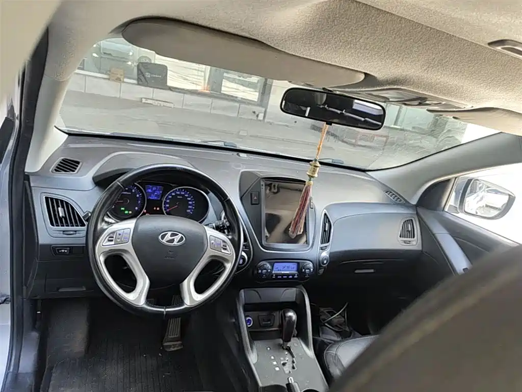 Hyundai Beijing Hyundai ix35 2015 2.0L Automatic 2WD Smart China V фото 10