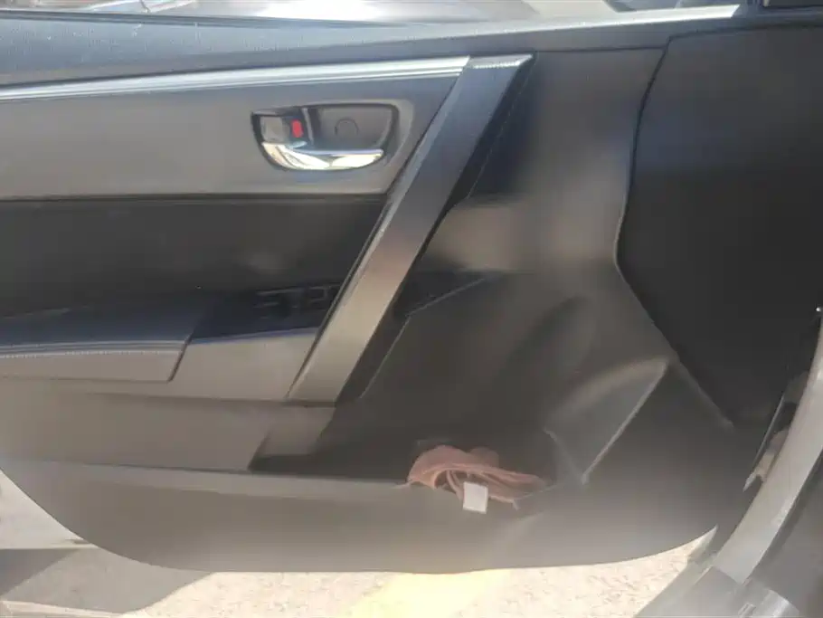 Toyota Levin 2016 1.6G CVT Elite Edition фото 7