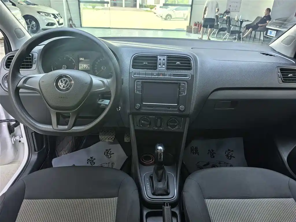 Volkswagen Polo 2018 1.5L Auto Safe Drive фото 6
