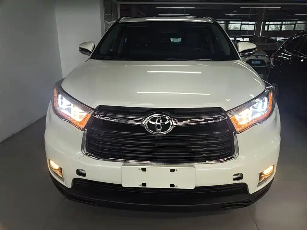 Toyota Highlander 2015 2.0T AWD Luxury Edition 7-seater фото 3