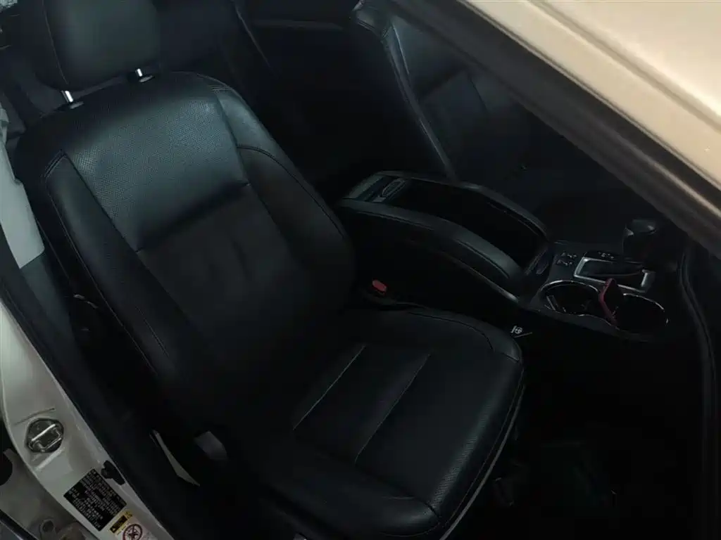 Toyota Highlander 2015 2.0T AWD Luxury Edition 7-seater фото 25