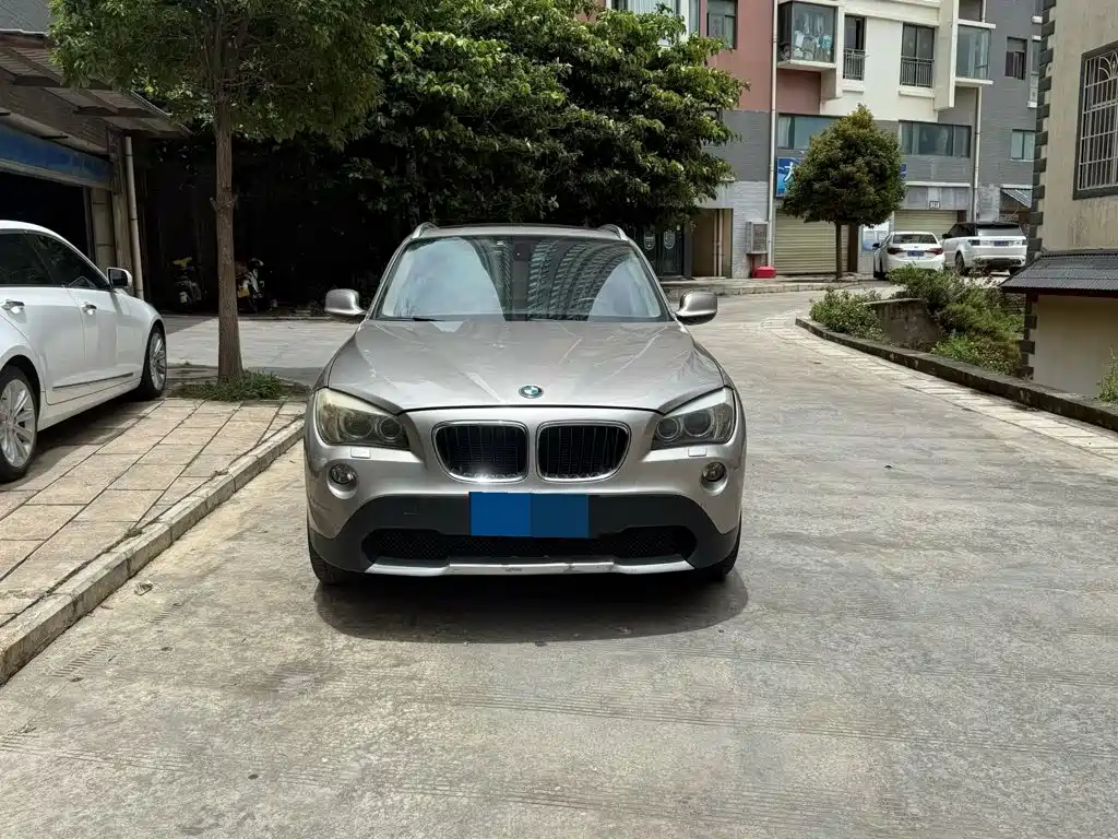 BMW X1 2012 2013 xDrive20i X Design Package