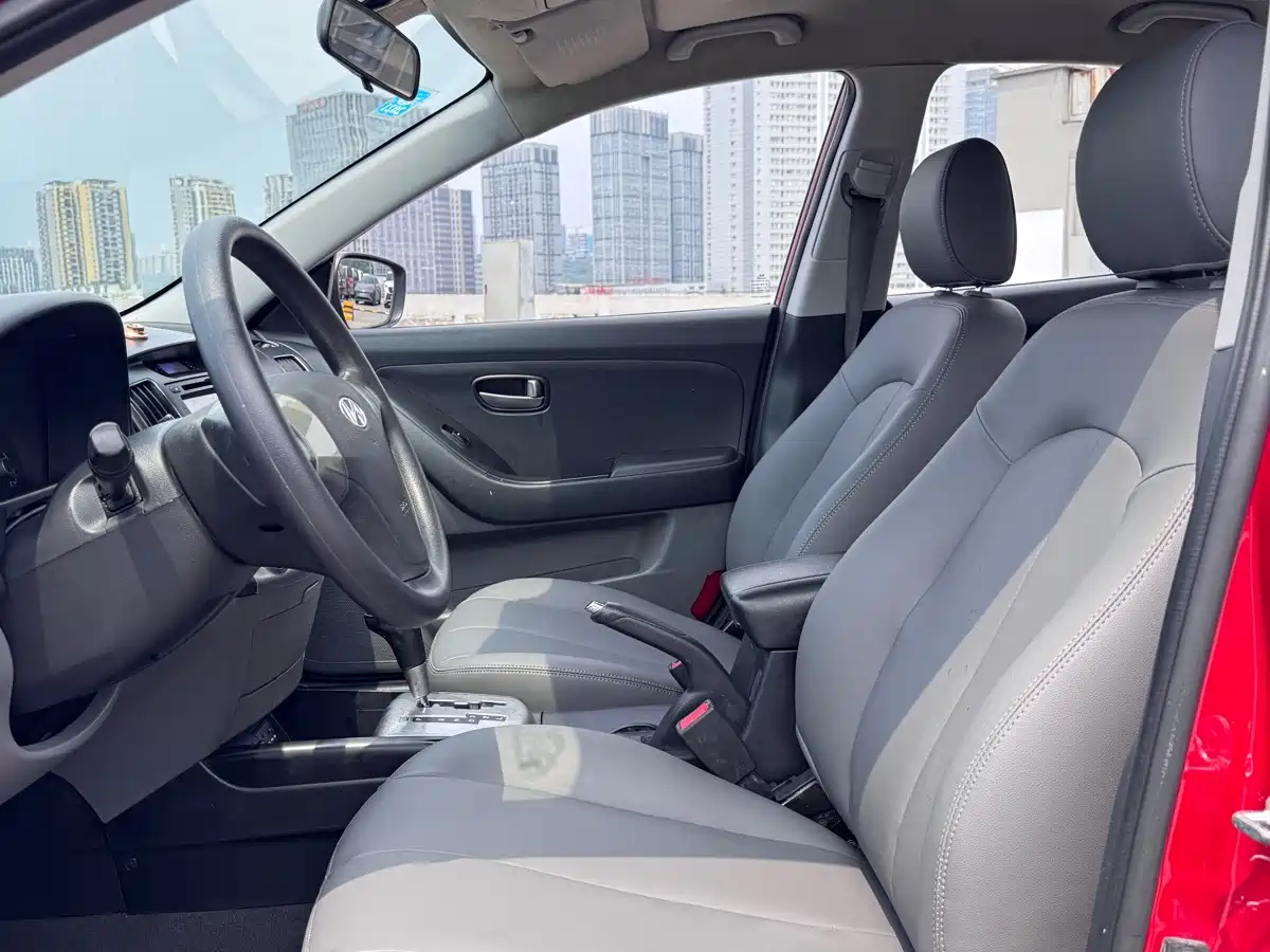 Hyundai Elantra 2011 1.6L Automatic Comfort фото 12