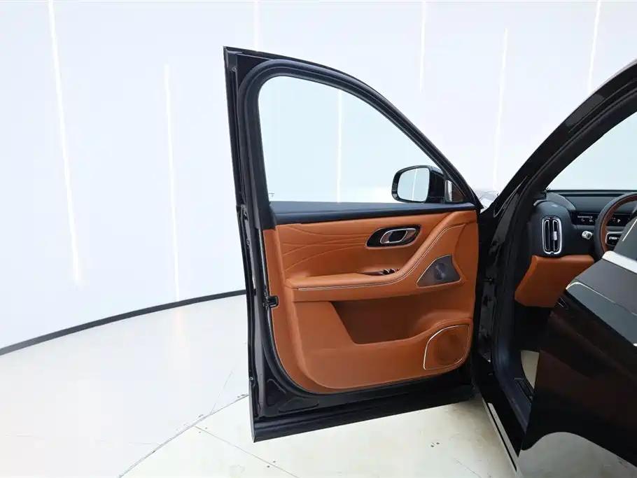 Geely Galaxy Galaxy M9 2025 Base Model фото 14