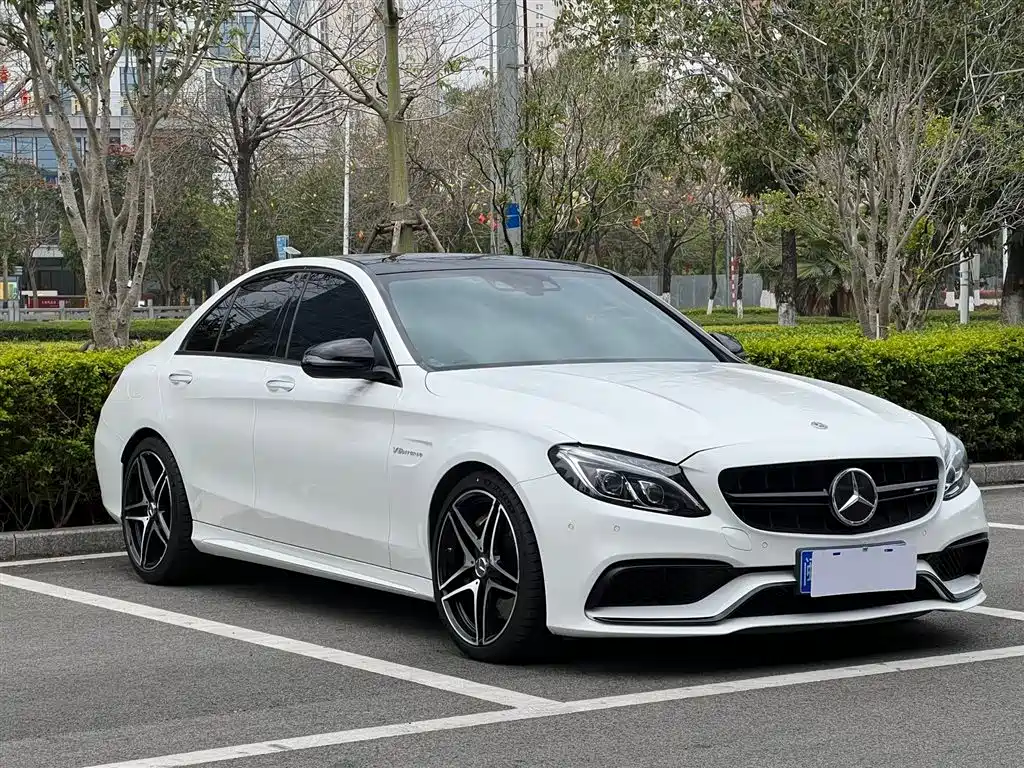 Mercedes-Benz C-Class AMG 2017 AMG C 63 фото 3