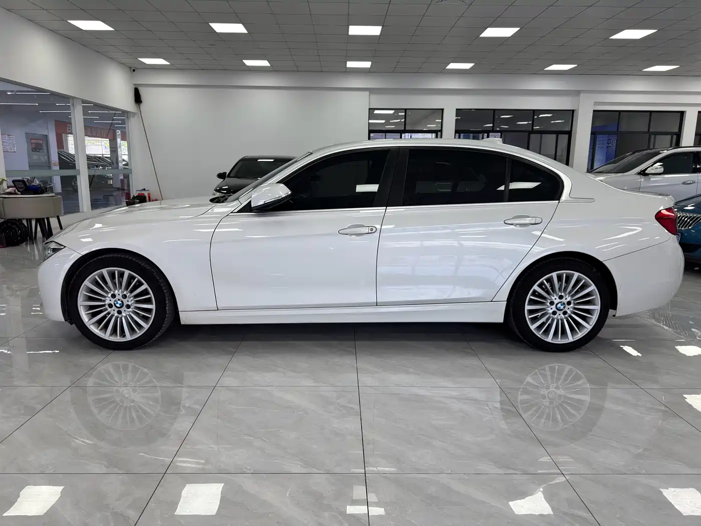 BMW 3 Series 2018 320Li Fashion Style фото 4
