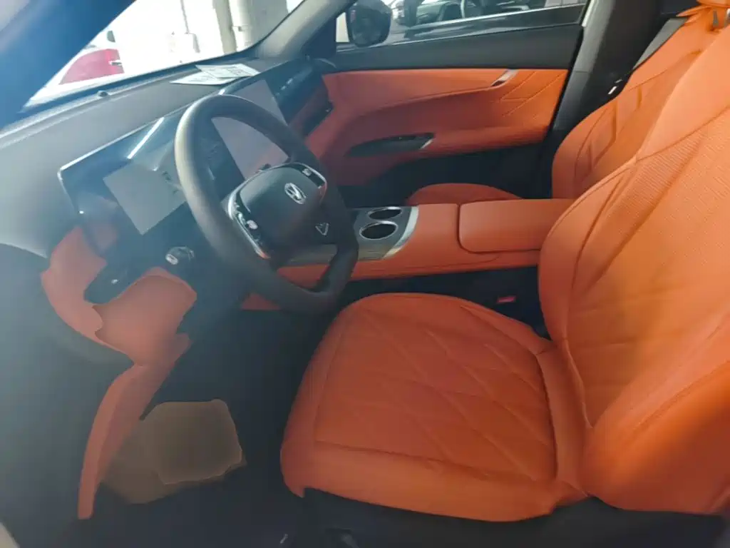 Фото 15 - Changan CS75 PLUS