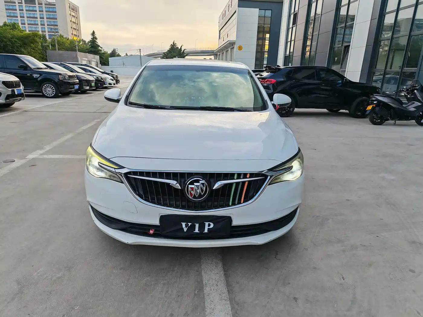 Buick Excelle 2018 18T Automatic Elite фото 3