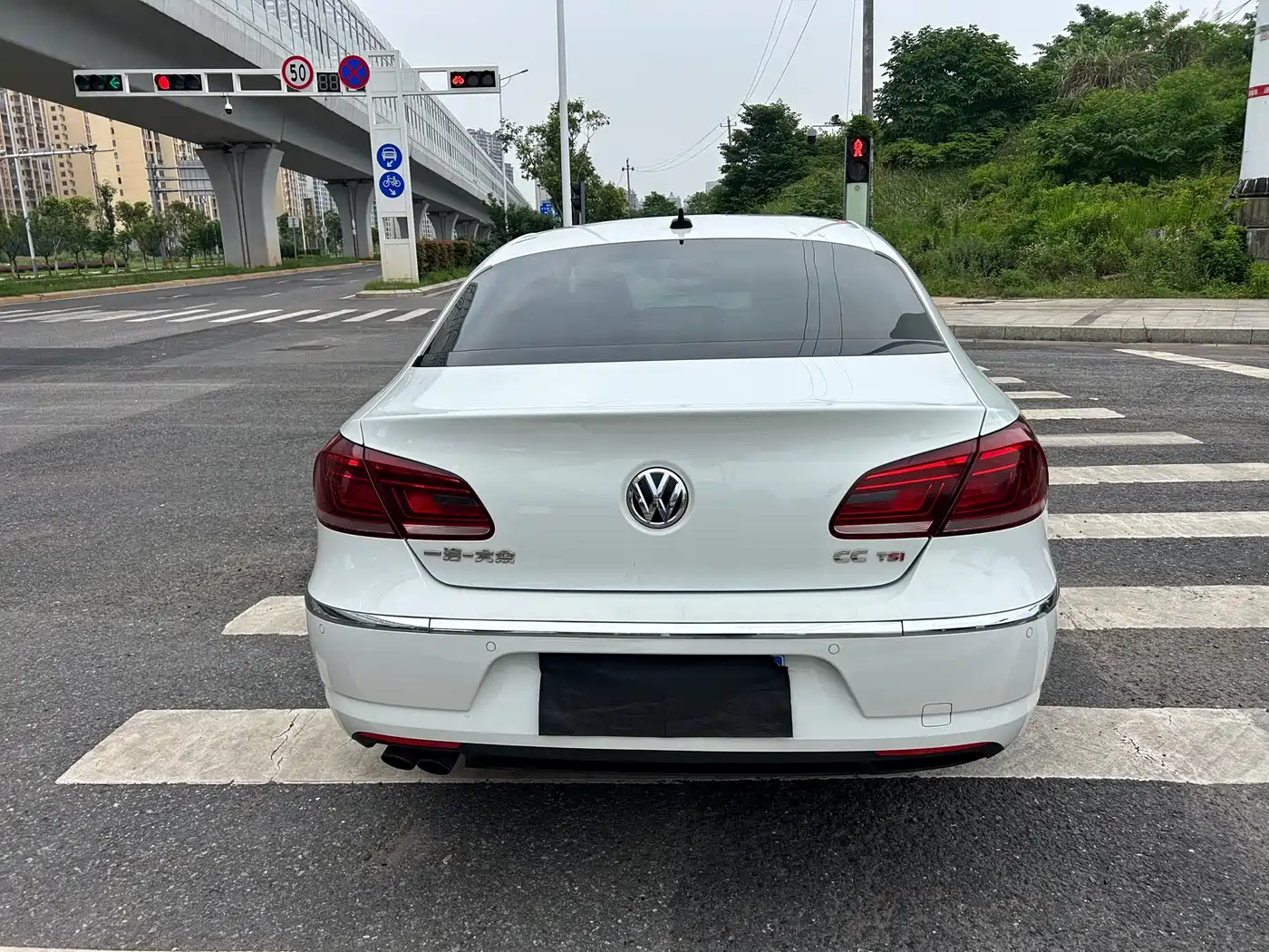 Volkswagen FAW-Volkswagen CC 2015 1.8TSI Luxury фото 5