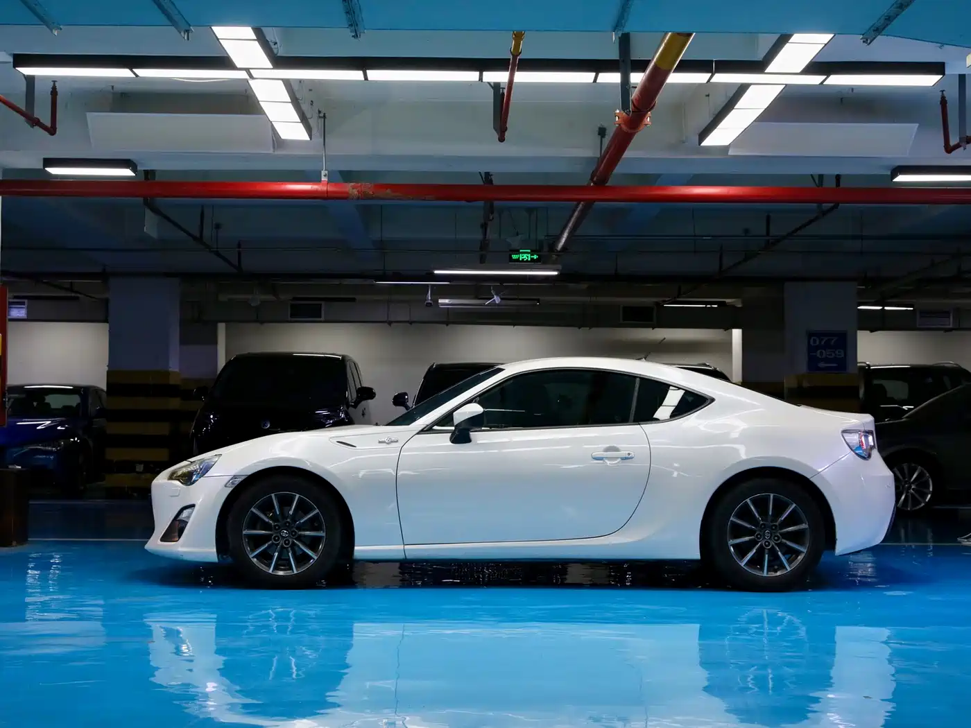 Toyota 86 2014 2.0L Automatic Luxury фото 2