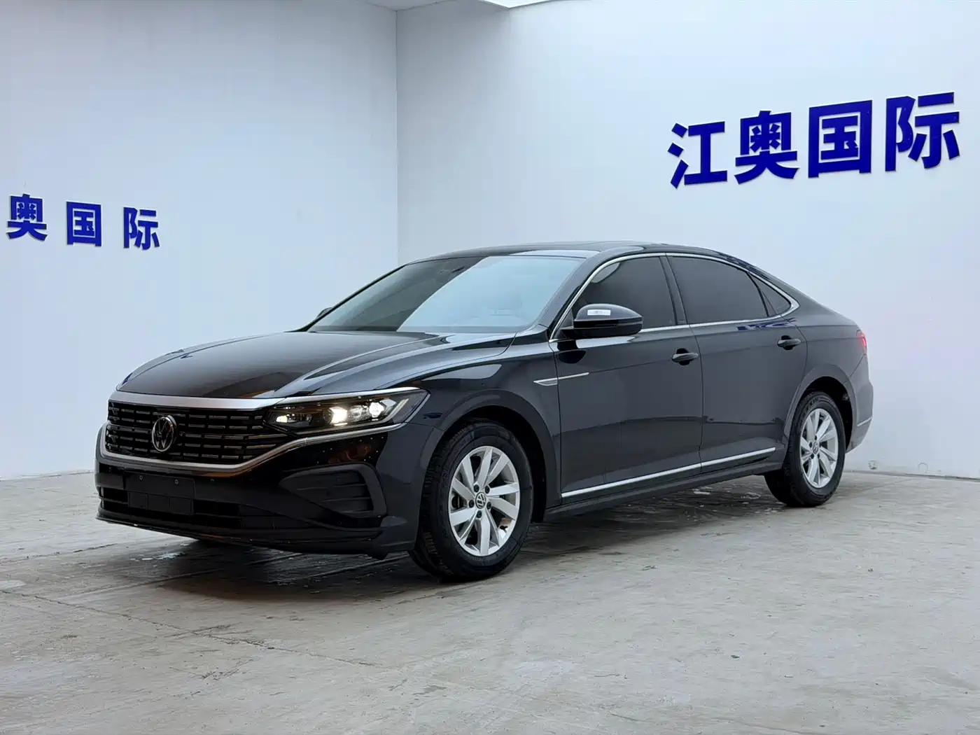 Volkswagen Passat 2023 Facelift 280TSI Business Edition