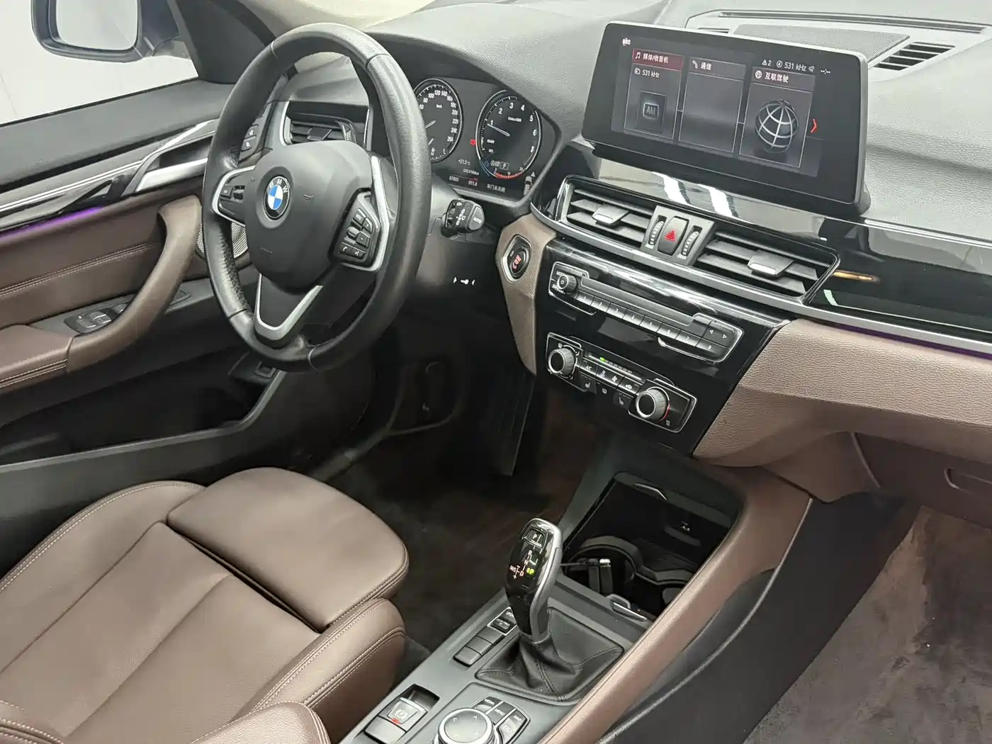 BMW X1 2022 sDrive20Li Fashion фото 18