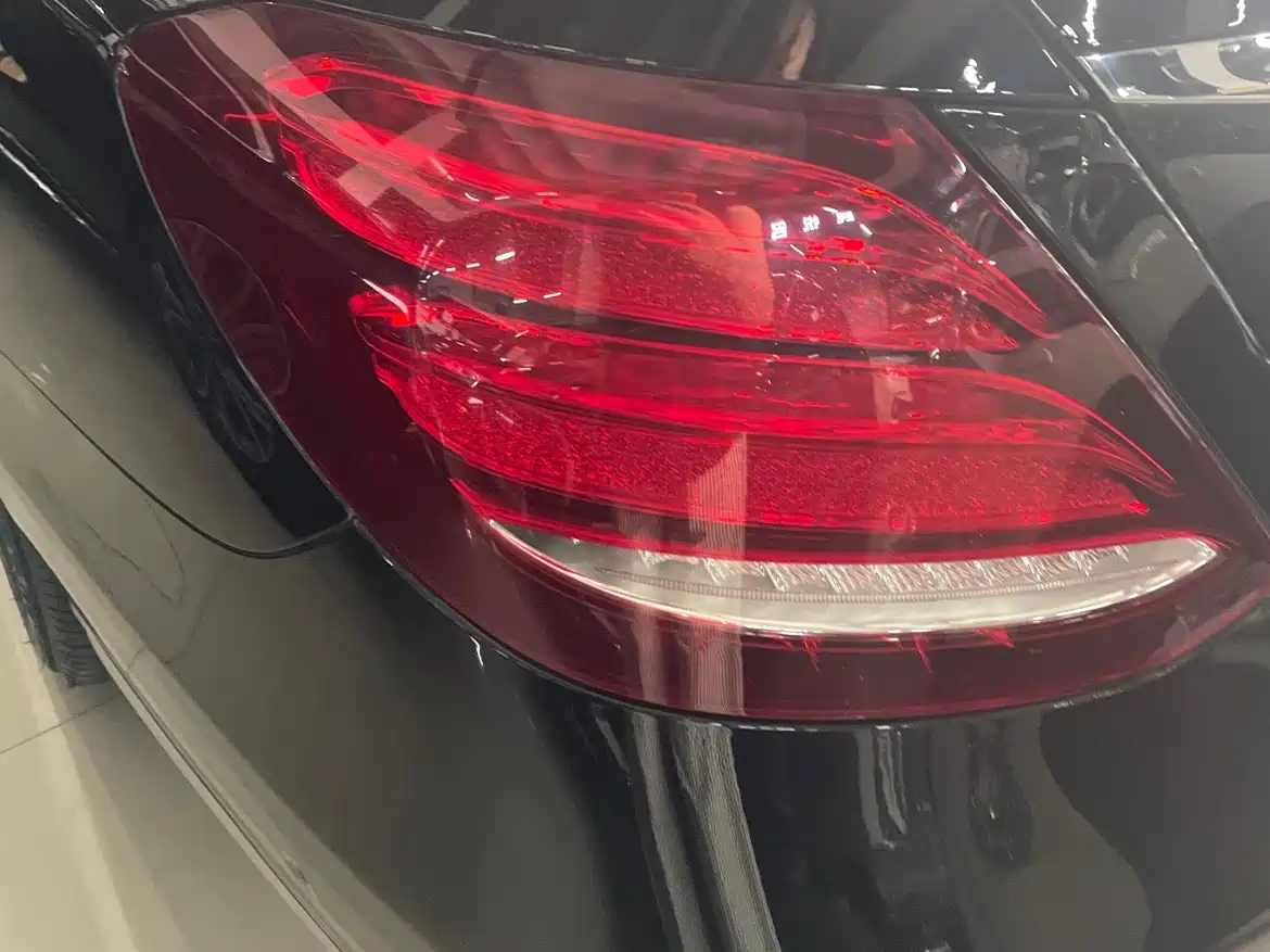 Mercedes-Benz E-Class 2020 Facelift E 260 L фото 11