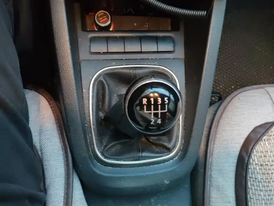 Volkswagen Sagitar 2014 1.6L Manual Comfort фото 16