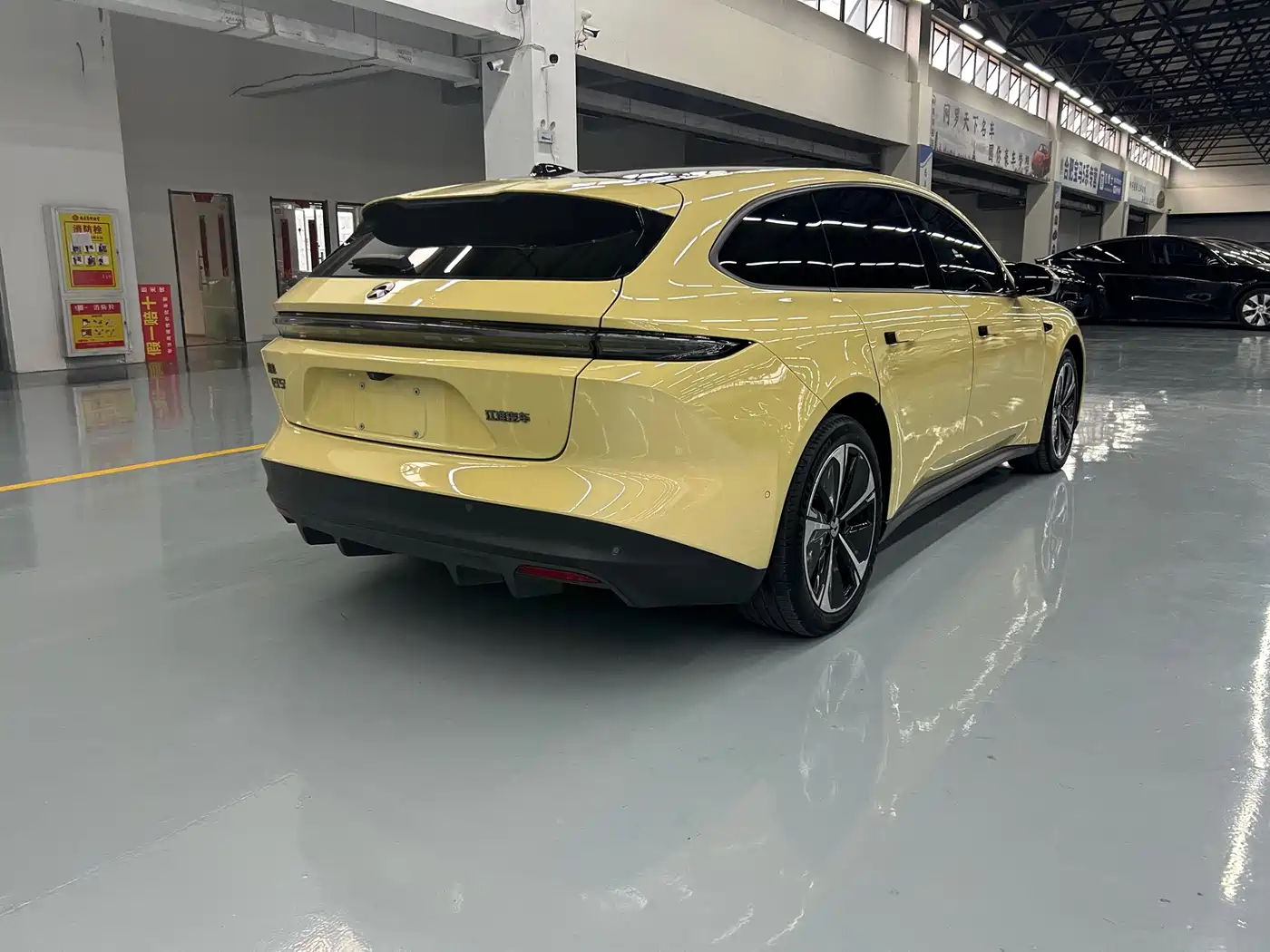 NIO ET5T 2023 Model 75kWh Touring фото 11