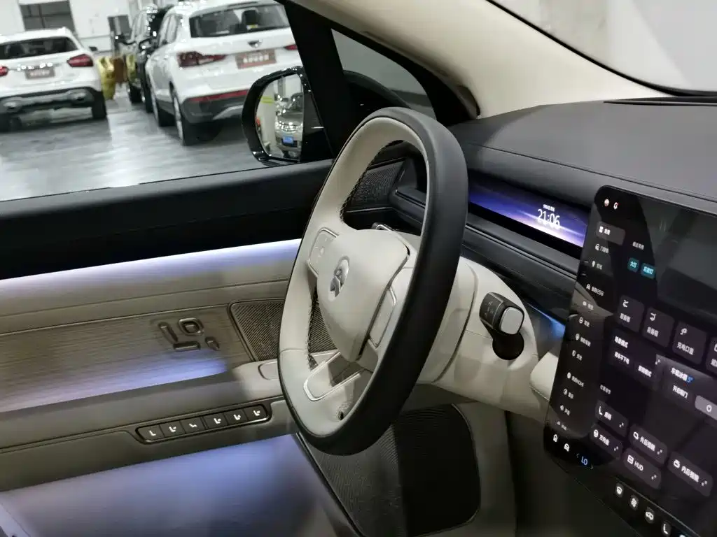 NIO ES8 2026 2025 Model 6-Seat Executive Luxury Edition