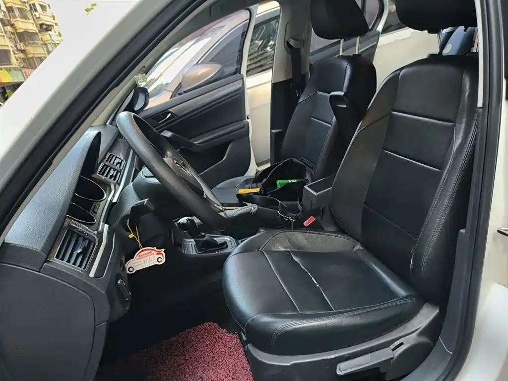 Volkswagen Bora 2018 1.5L Automatic Fashion фото 8