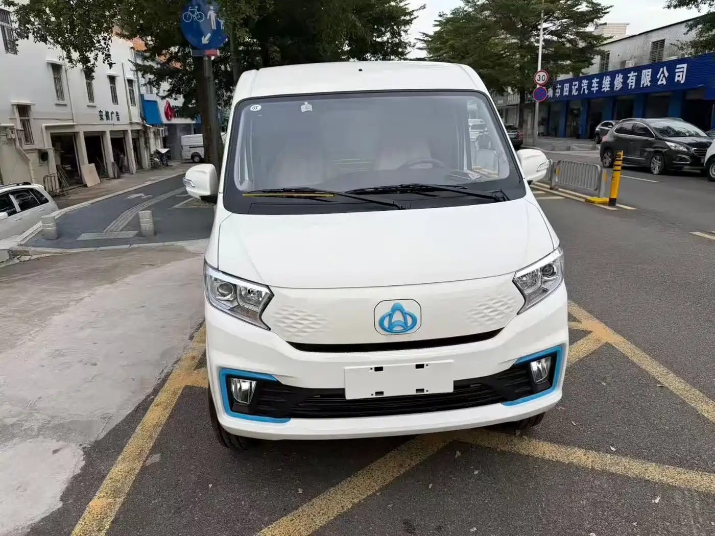 CHANGAN CROSS STAR V7 EV