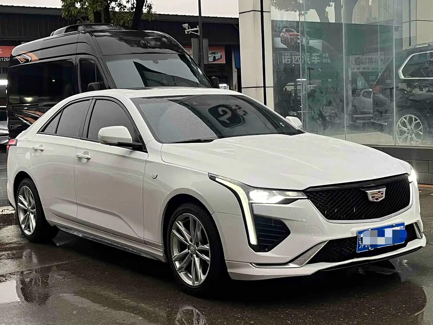 Cadillac CT4 2022 28T Fashion Style фото 3