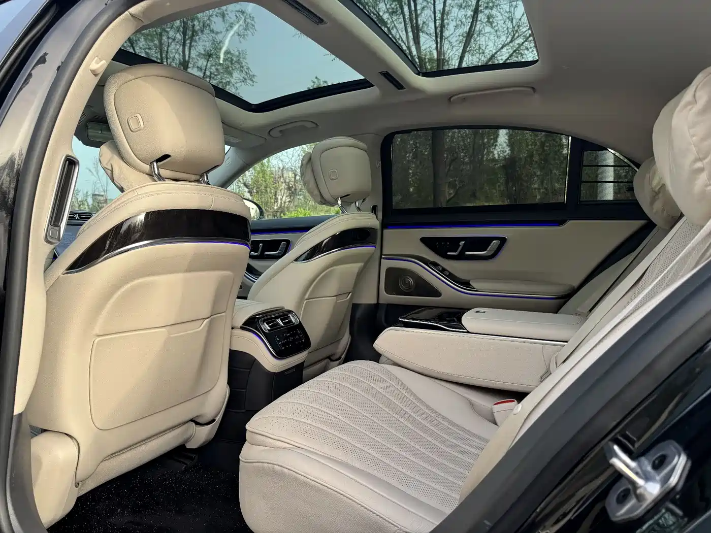 Mercedes-Benz S-Class New Energy 2023 S 450 e L Plug-in Hybrid Sedan фото 32
