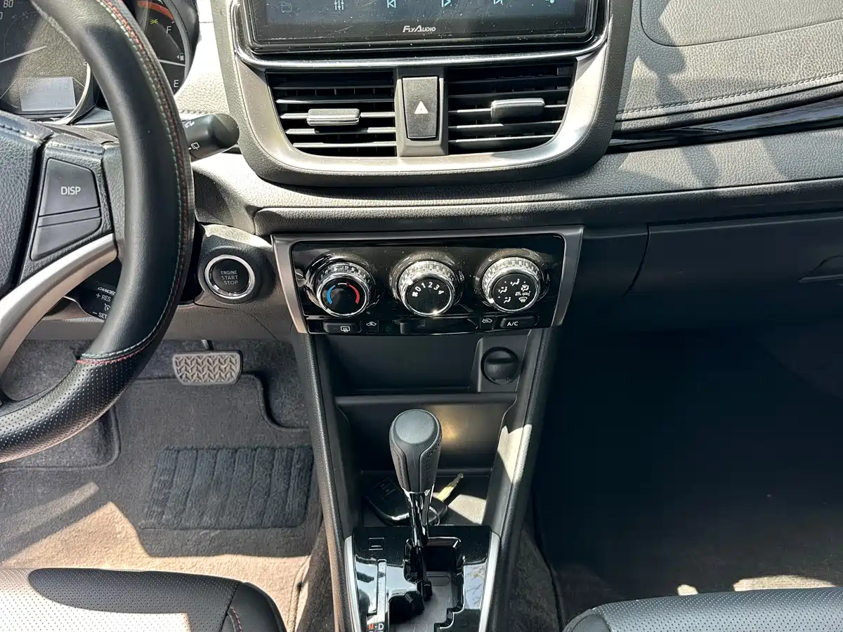 Toyota YARiS L Zhi Xuan 2022 Zhi Xuan X 1.5L CVT Luxury PLUS Edition фото 8