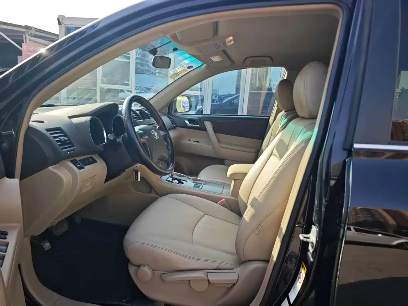 Toyota Highlander 2012 2.7L 2WD 5-seater Elite Edition фото 8