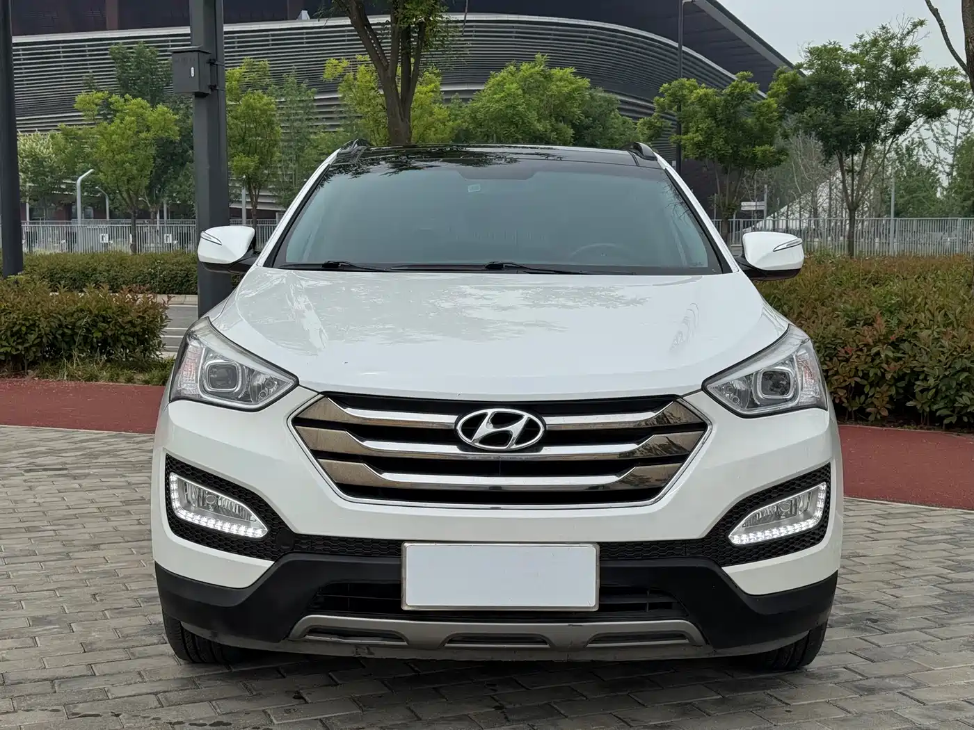 Hyundai Santa Fe 2013 Facelift 2.4L Automatic 4WD Smart фото 2