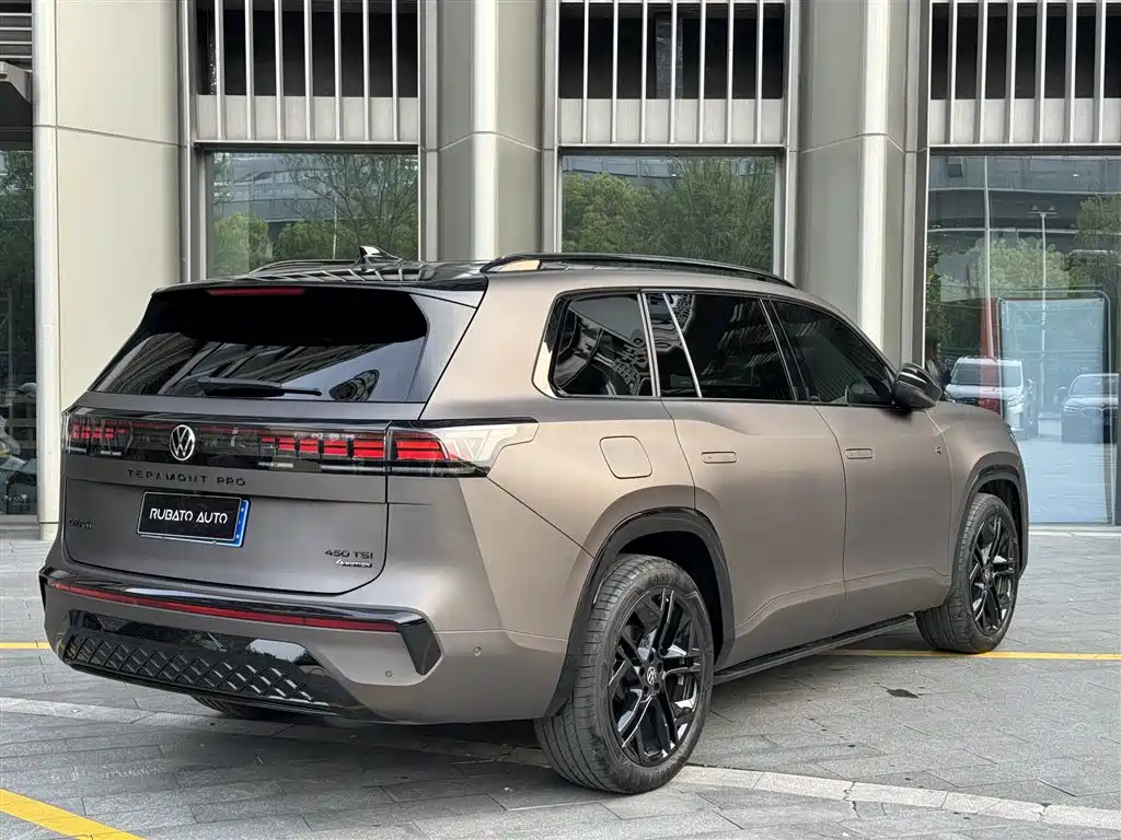 Volkswagen Teramont 2025 Teramont Pro 450TSI 4WD Summit Edition фото 3