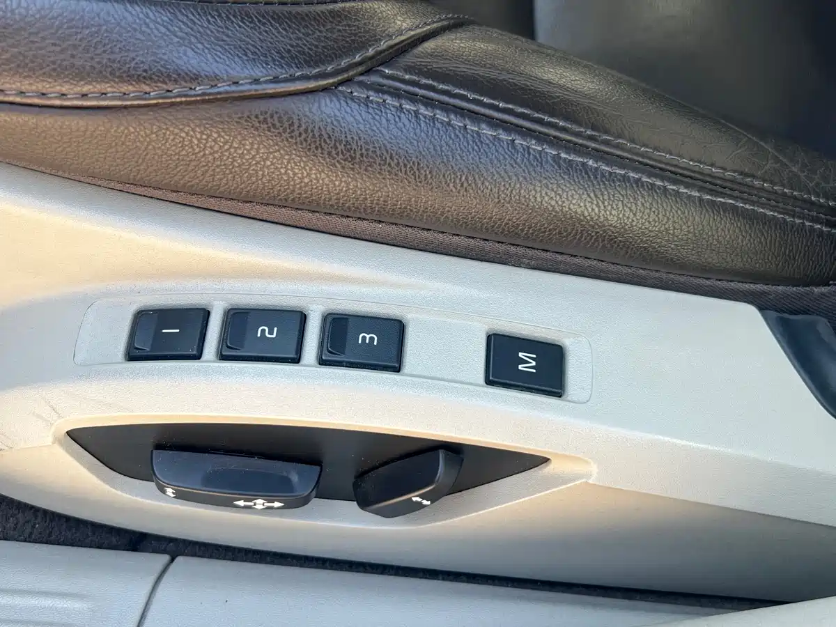 Фото 24 - Volvo V40