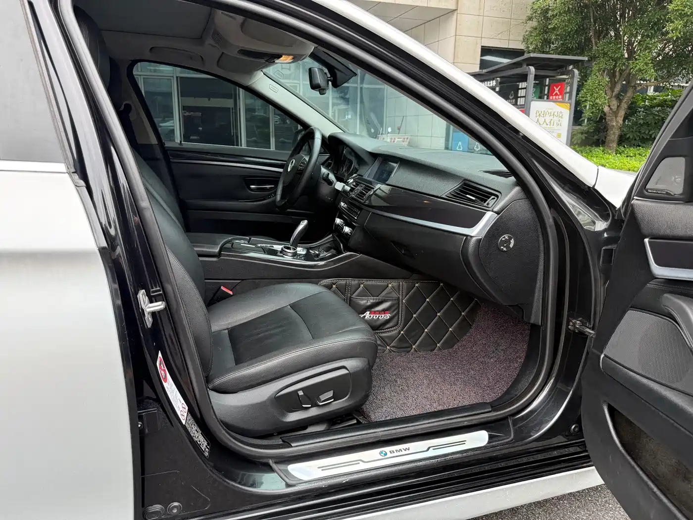 BMW 5 Series 2014 520Li Elegance фото 11