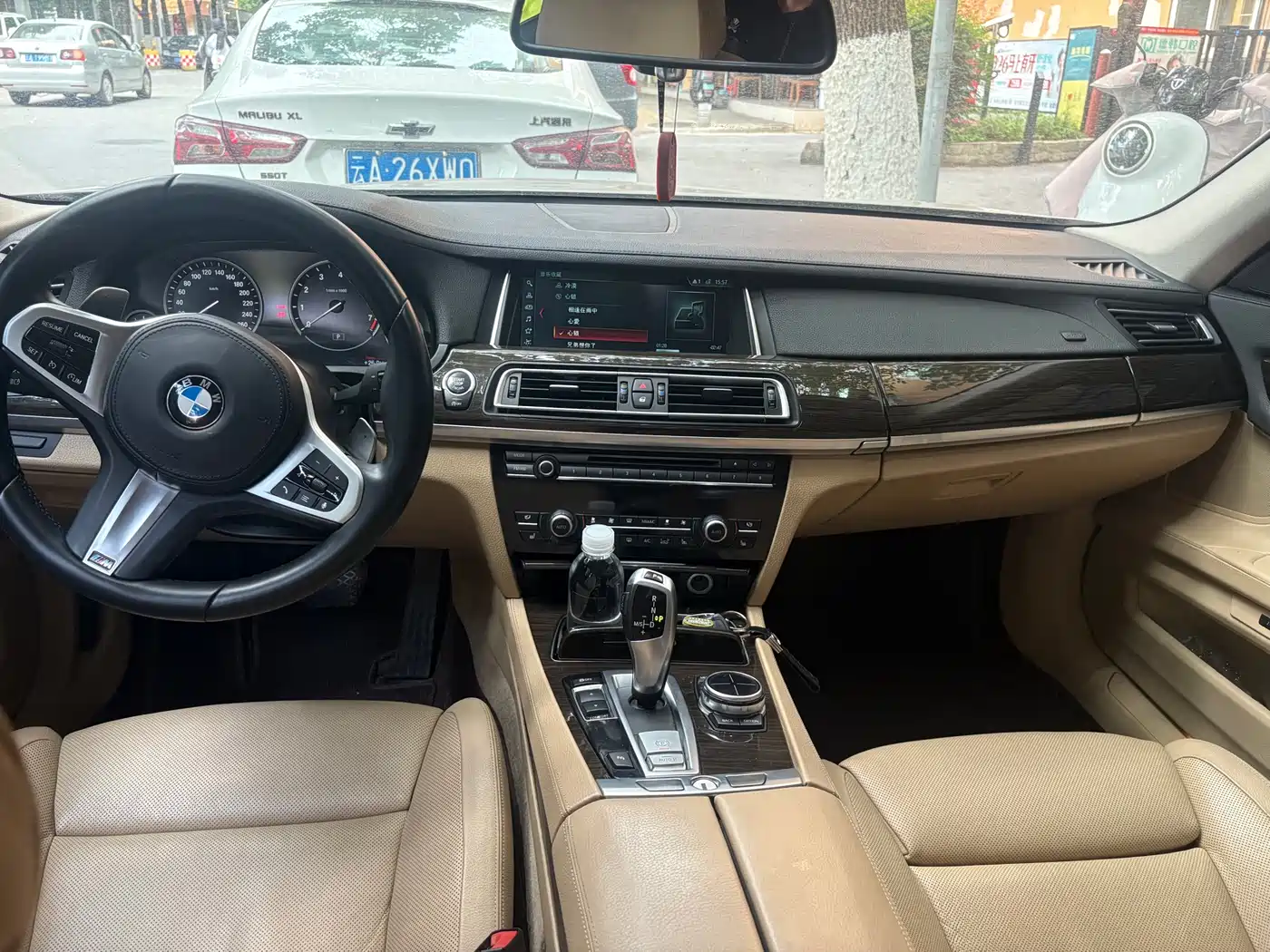 BMW 7 Series 2013 Model 740Li Leading фото 7