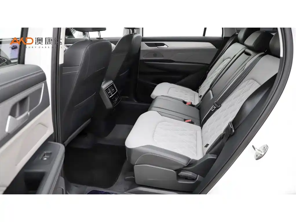 Volkswagen Talagon 2024 380TSI 4WD R-Line Cruise Shared Edition фото 7