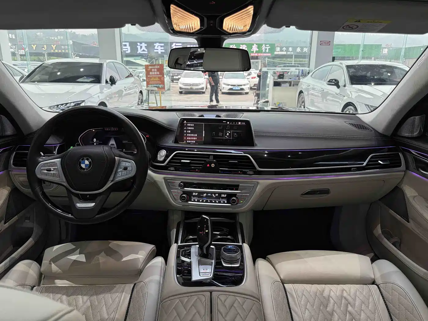 BMW 7 Series 2019 740Li xDrive Executive Luxury Package фото 10