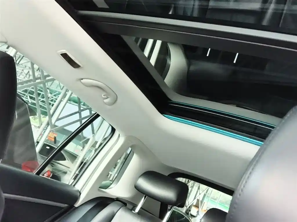 Volkswagen Tiguan 2015 1.8TSI Automatic 2WD Highline фото 18