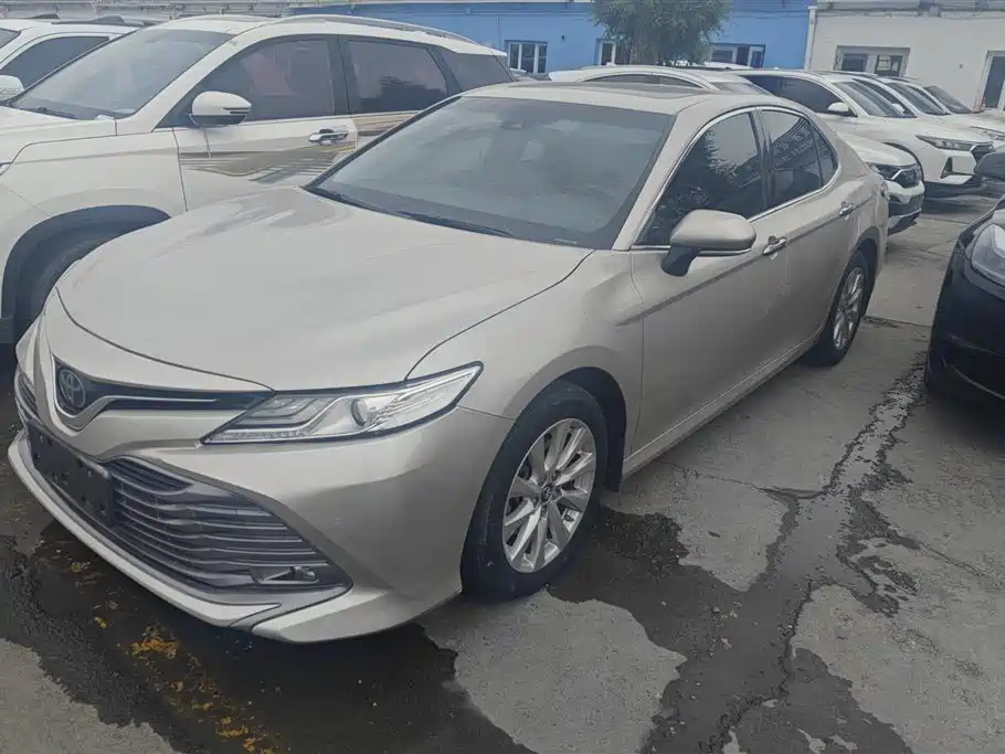 Toyota Camry 2019 Facelift 2.0G Luxury Edition