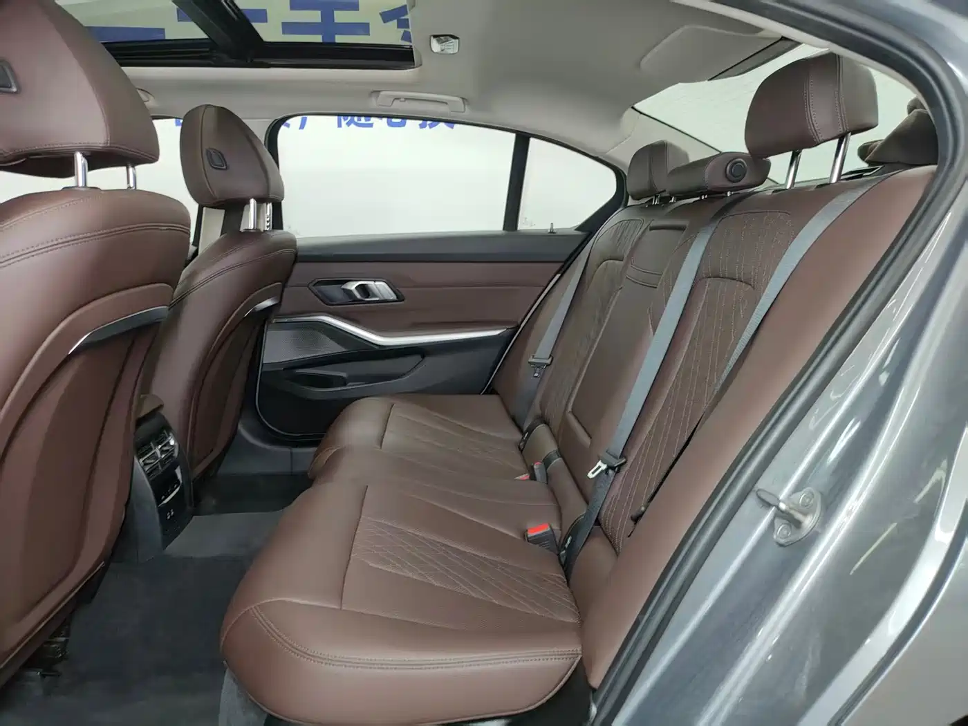 BMW 3 Series 2023 325Li M Sport Package фото 9
