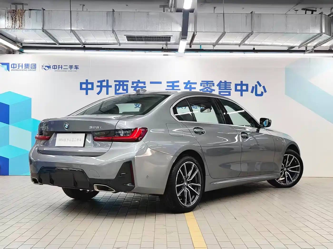 BMW 3 Series 2023 325Li M Sport Package фото 22