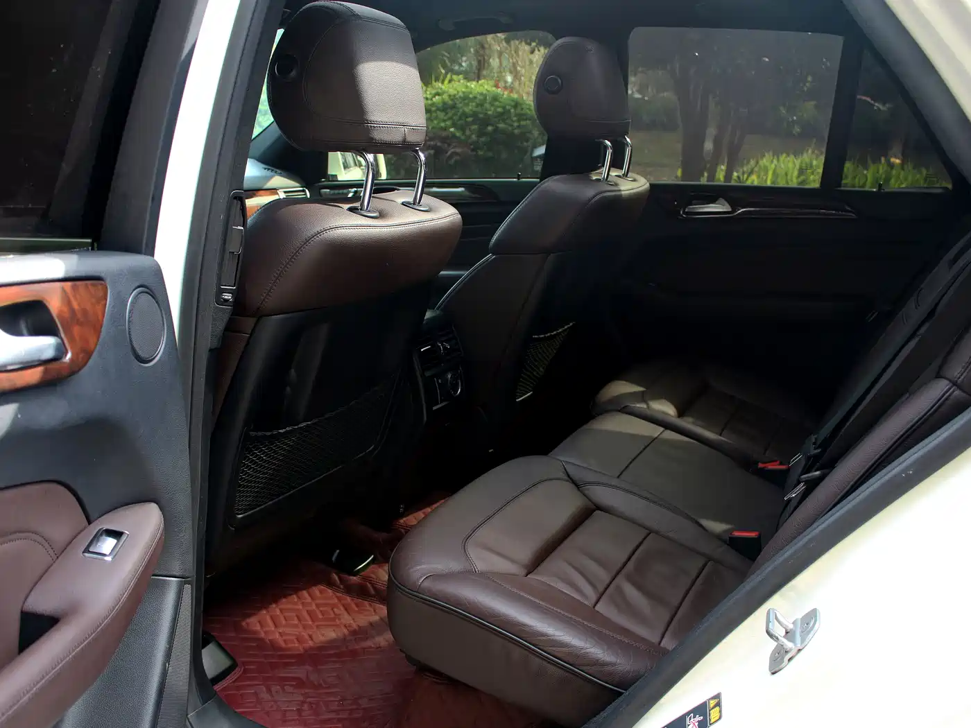 Mercedes-Benz M-Class 2012 Model ML 350 Luxury фото 9