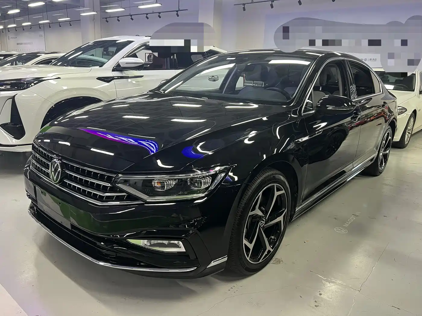 Volkswagen Magotan 2023 Model 2 Million Commemorative Edition 330TSI DSG Luxury