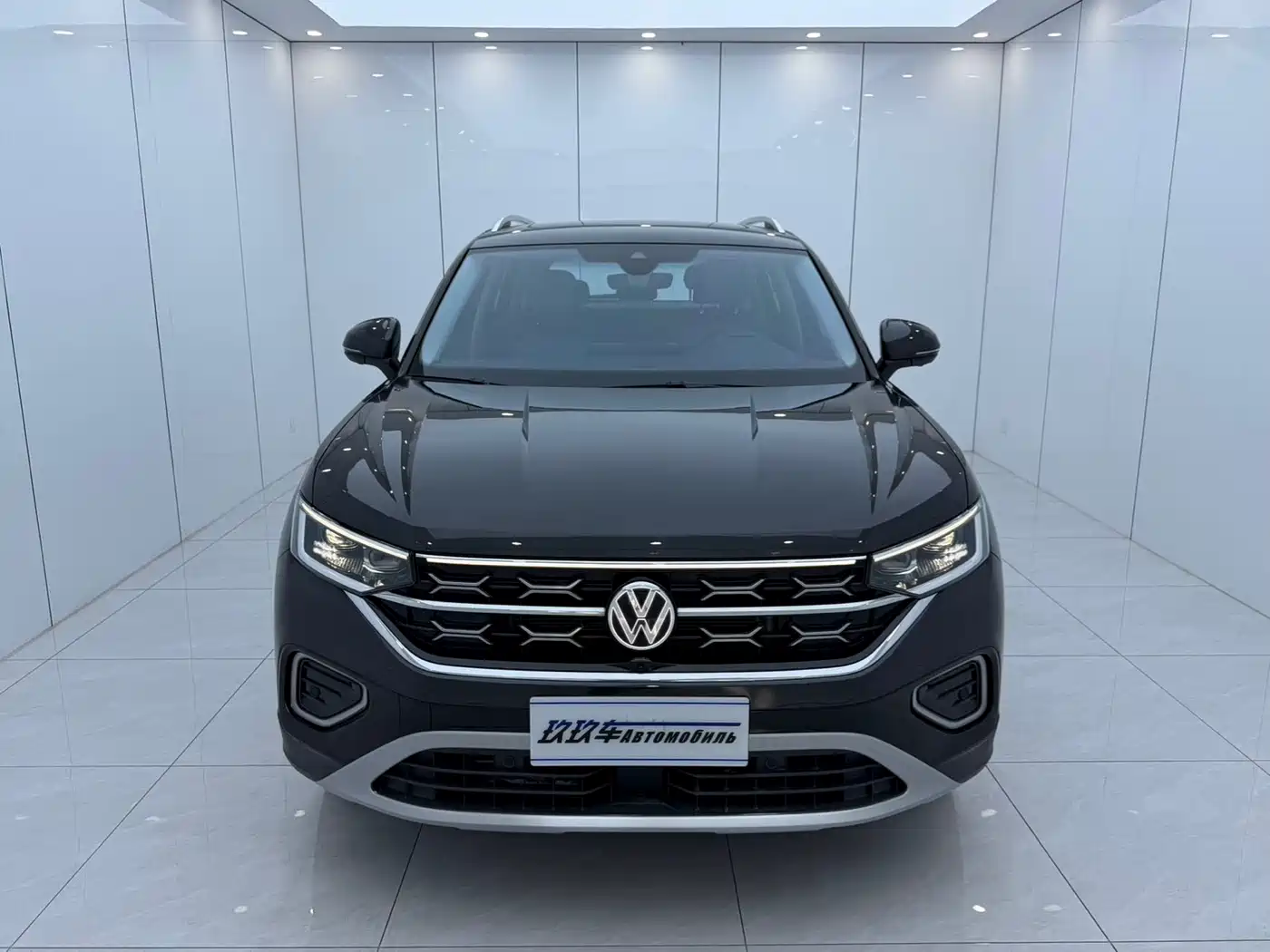 Volkswagen Tayron 2023 280TSI 2WD Luxury Plus Advanced Edition фото 2