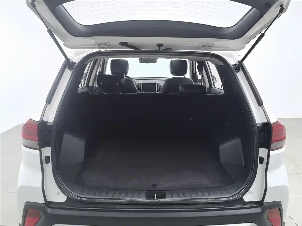 Hyundai Beijing Hyundai ix35 2019 2.0L Automatic 2WD Zhiyong·Enjoy China V фото 16