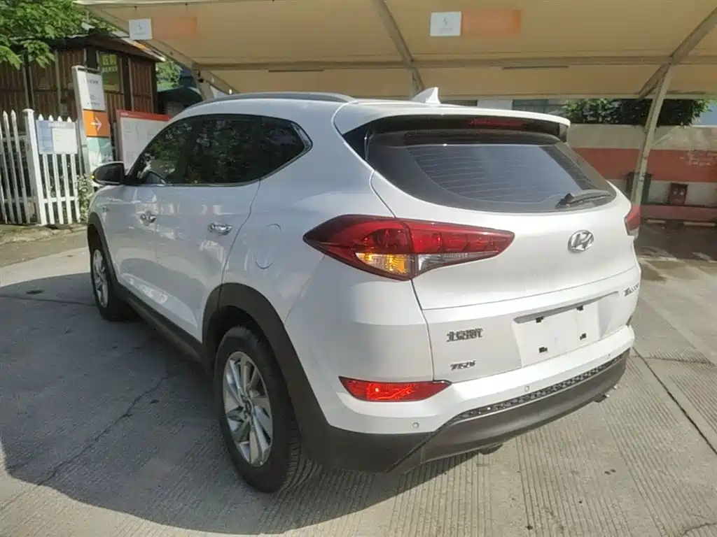 Hyundai Tucson 2015 1.6T Dual Clutch 2WD Smart фото 5