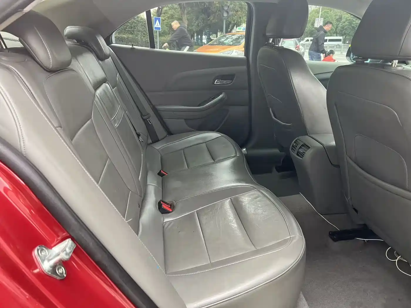 Chevrolet Malibu 2014 2.0L Automatic Luxury фото 11