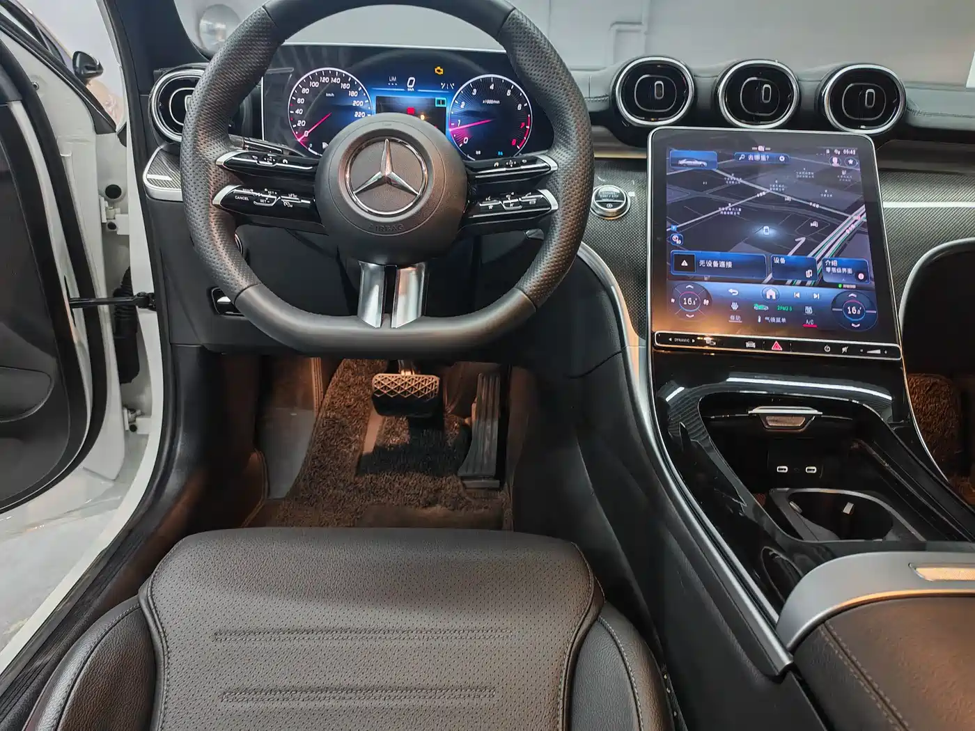 Mercedes-Benz C-Class 2023 C 200 L Sport фото 5