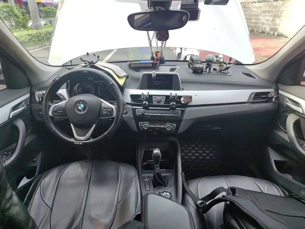 BMW X1 2019 sDrive18Li Fashion Model фото 6
