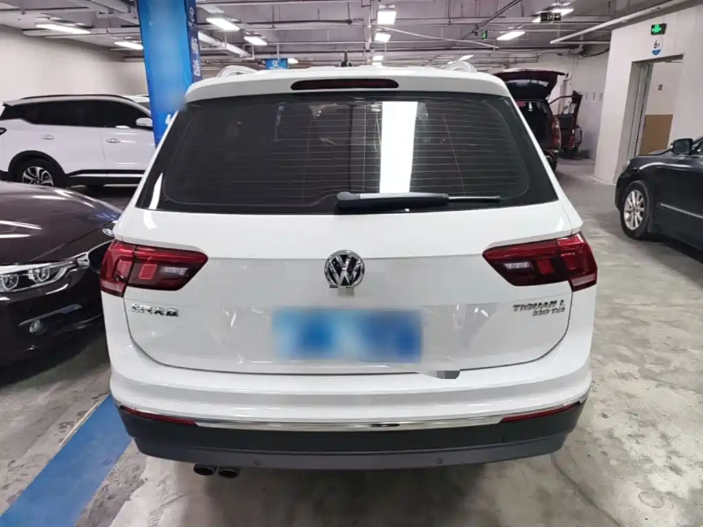 Volkswagen Tiguan L 2018 330TSI Automatic 2WD Luxury Edition фото 6