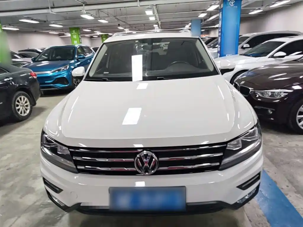 Volkswagen Tiguan L 2018 330TSI Automatic 2WD Luxury Edition фото 3