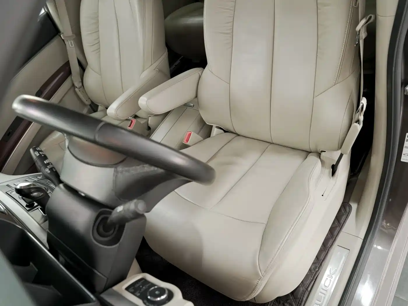 Buick GL8 2017 25S Premium Model China V фото 11